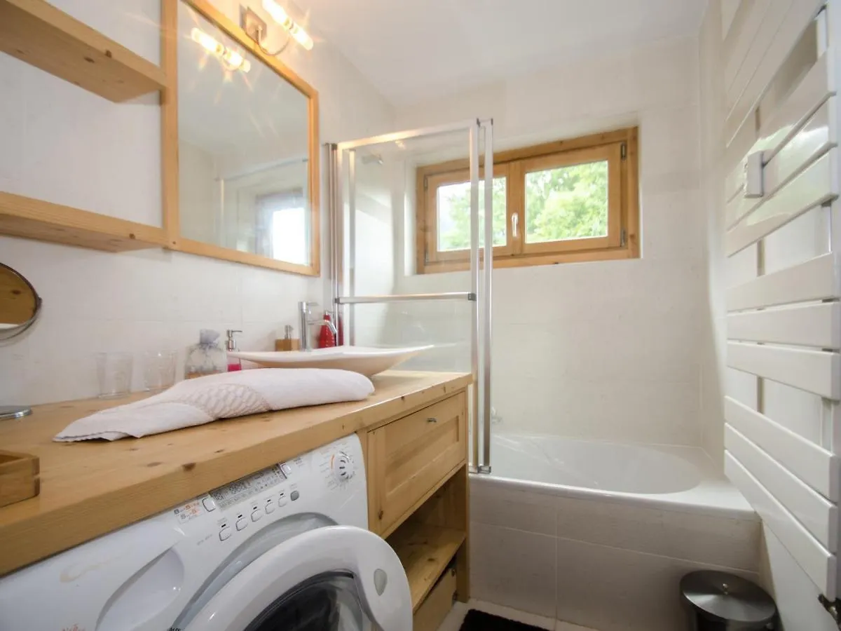 Daire Superbe Appartement 3 Etoiles A Chamonix, 2 Chambres, Balcon, Cheminee Deco, Parking Et Wi-Fi - Fr-1-343-197