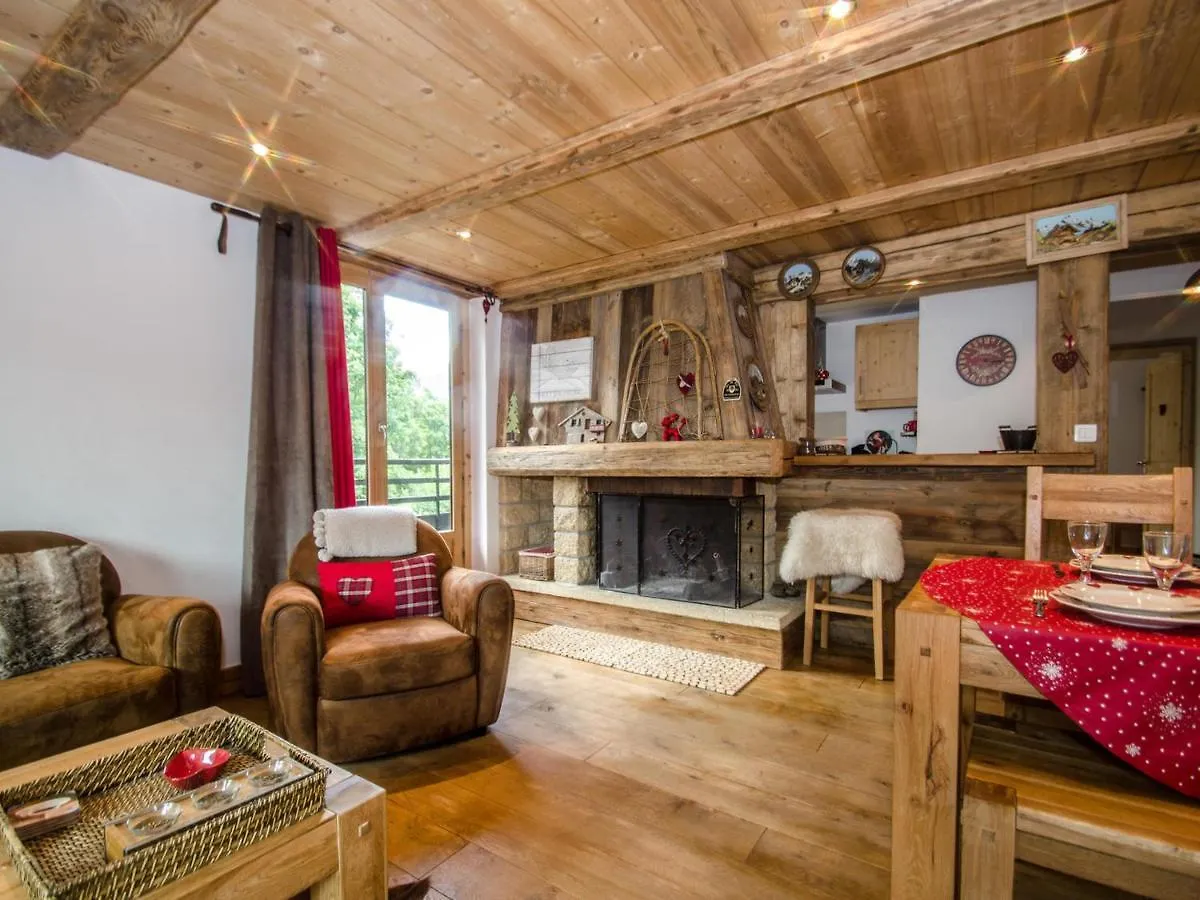 Superbe Appartement 3 Etoiles A Chamonix, 2 Chambres, Balcon, Cheminee Deco, Parking Et Wi-Fi - Fr-1-343-197 Chamonix