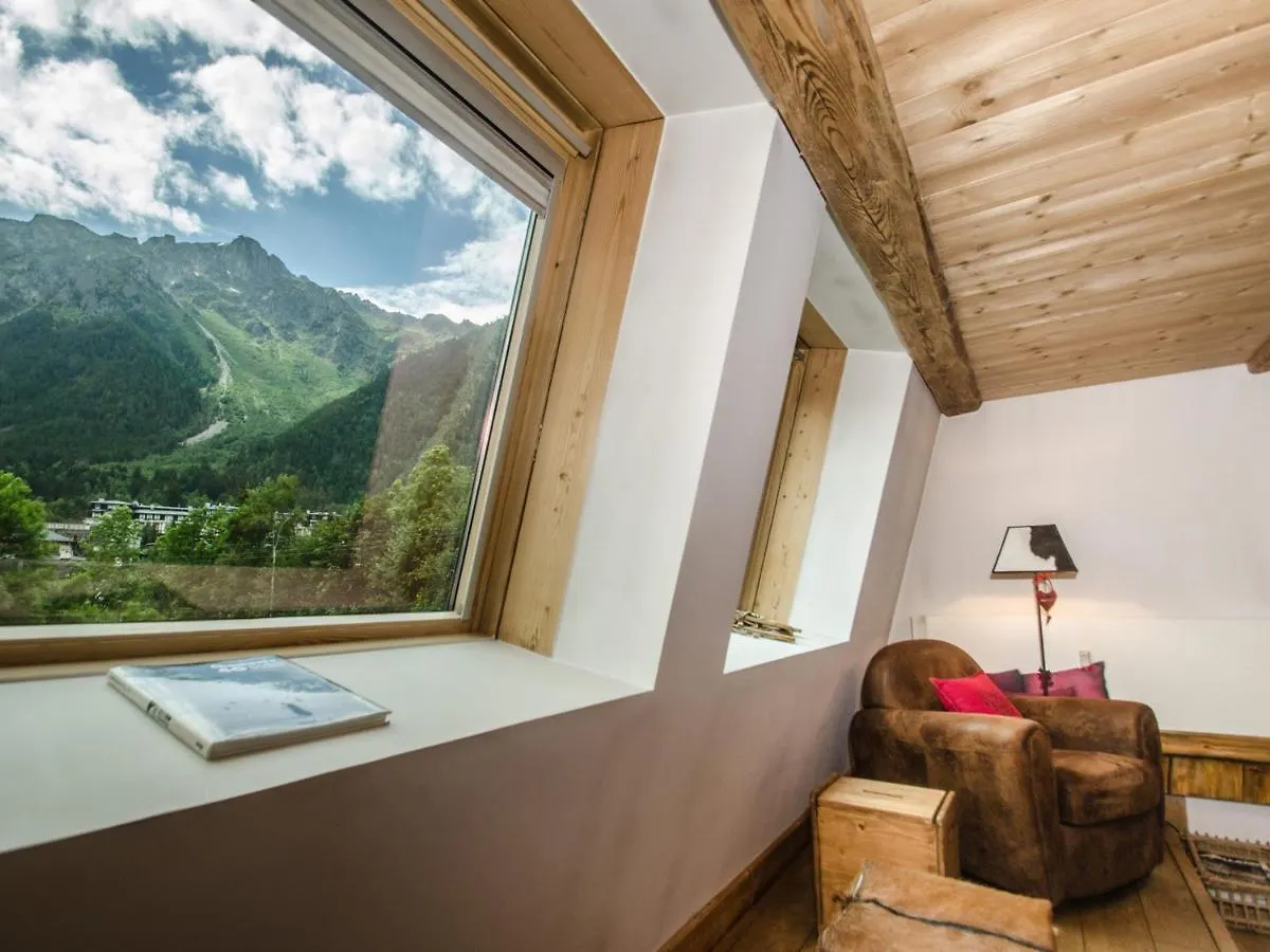 Superbe Appartement 3 Etoiles A Chamonix, 2 Chambres, Balcon, Cheminee Deco, Parking Et Wi-Fi - Fr-1-343-197 Chamonix